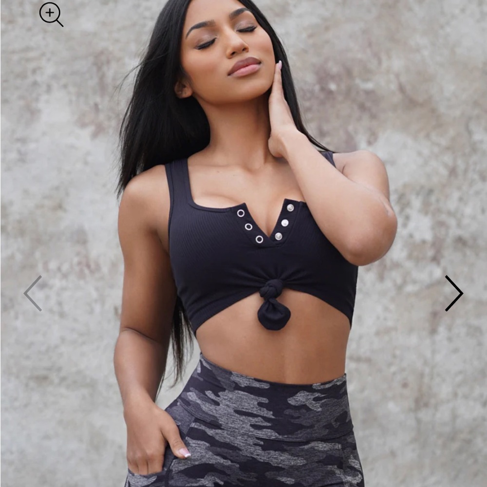 Bombshell Sportswear Henley Bra